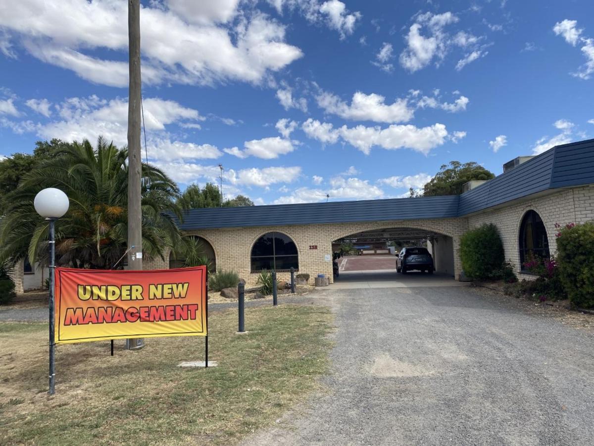 Charlton Motel Exterior photo